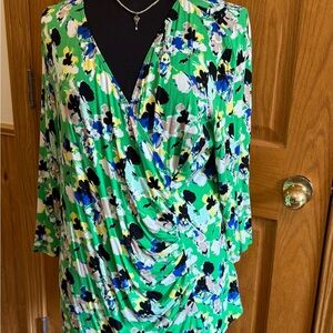 Dana Buchman Green Floral Blouse